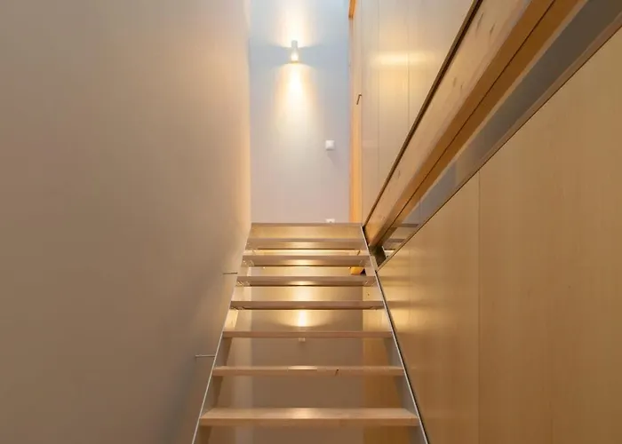 Azulejo Riverside House & Balcony By Hostwise 펜션 *