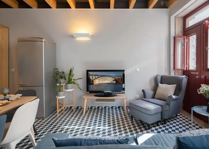 Azulejo Riverside House & Balcony By Hostwise 펜션 빌라노바데가이아