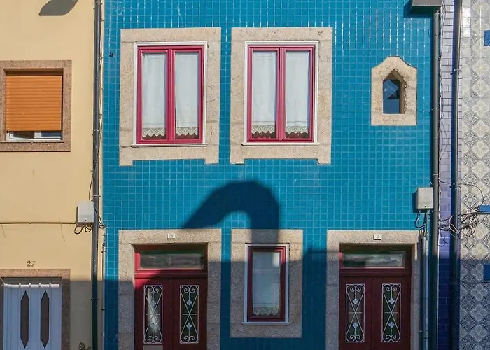 펜션 Azulejo Riverside House & Balcony By Hostwise 빌라노바데가이아